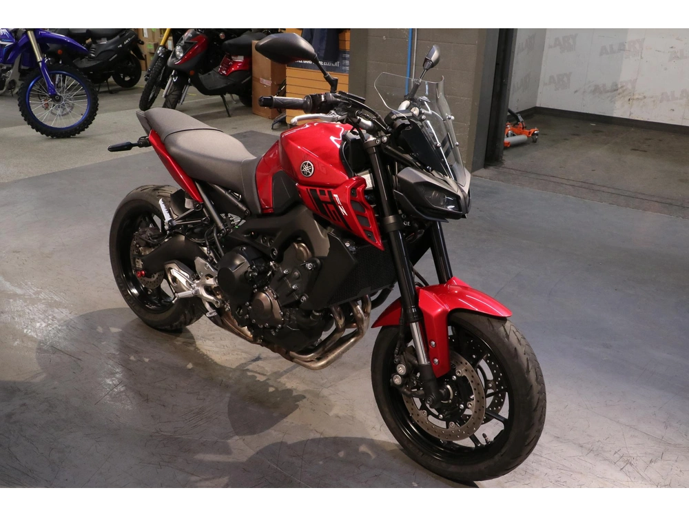 2017 Yamaha Fz-09 alt