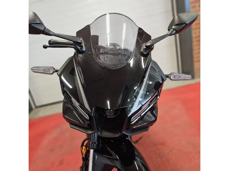 Yamaha YZF-R3 ABS 2026