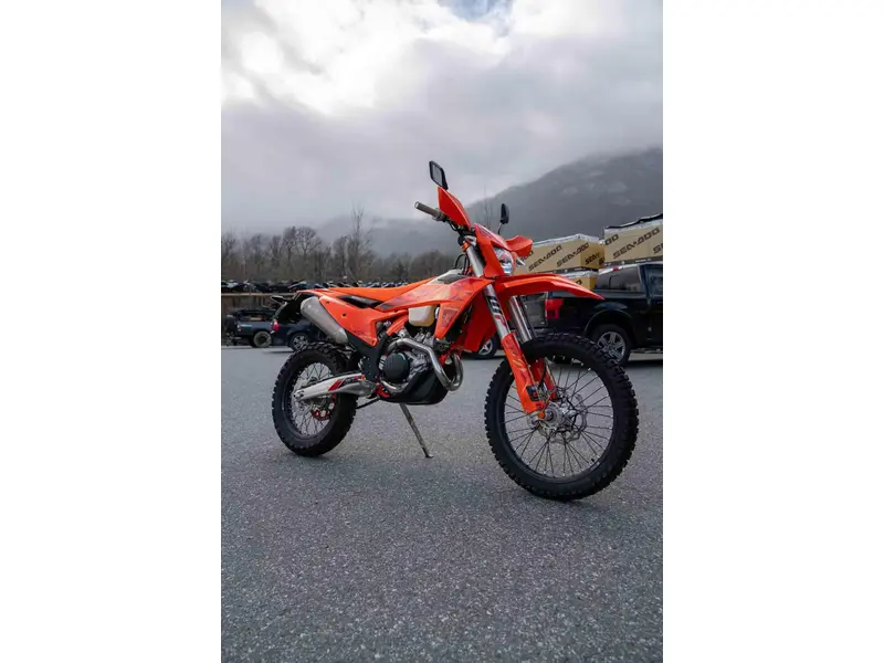 2025 KTM 500 EXC-F SIX DAYS thumbnail 7