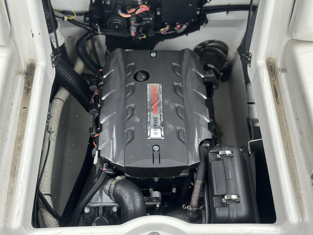 Yamaha Ar192 2015 alt