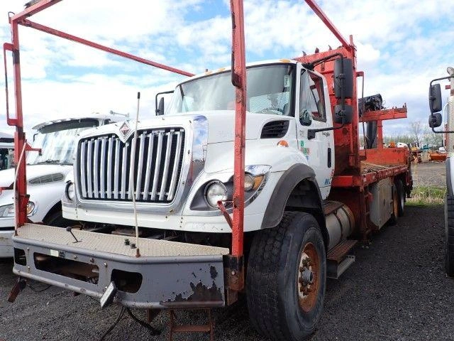 International 7600 2010
