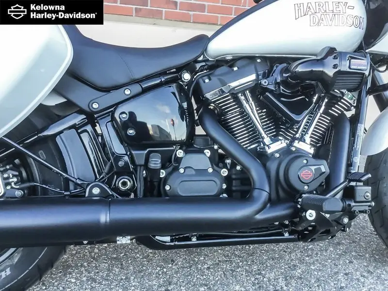 2026 Harley-Davidson FXLRST - Low Rider® ST thumbnail 11
