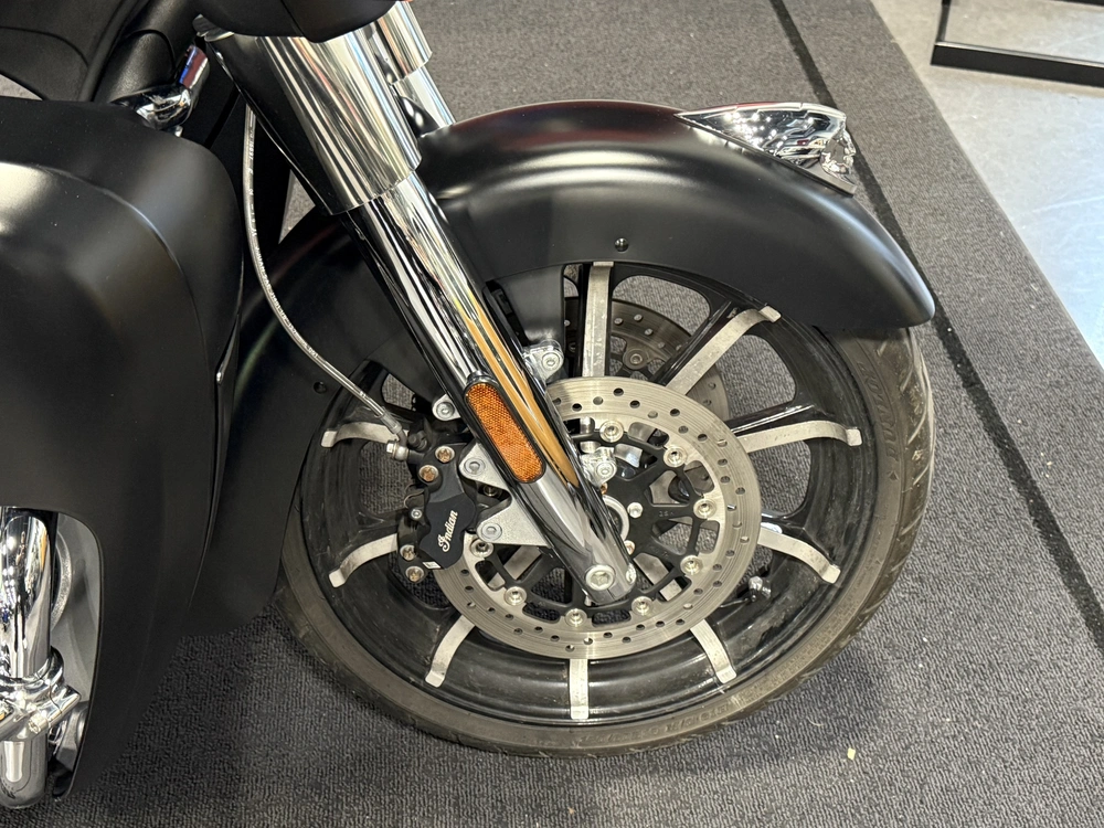 2020 Indian Motorcycle Rm Dark Horse, Thunder Black Smoke, 49st alt