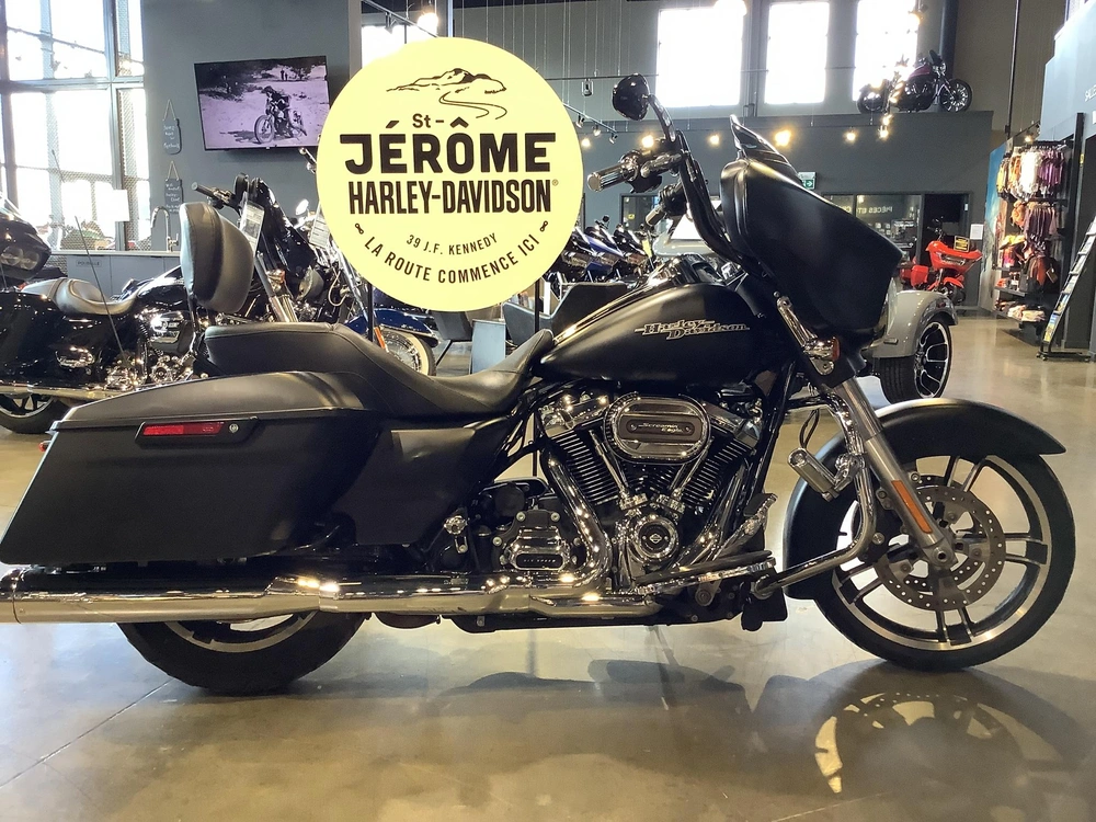 2017 Harley-davidson Street Glide Flhxs alt