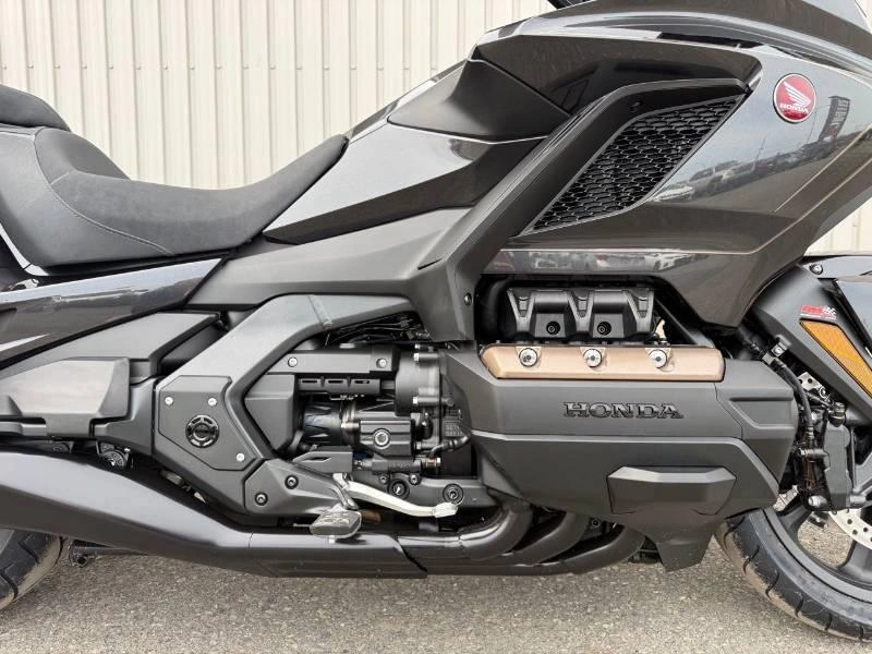 2026 Honda Gold Wing Tour alt