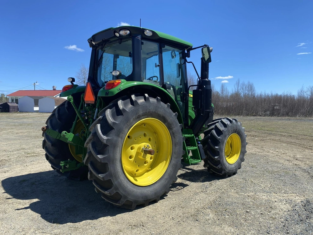 2024 John Deere 6110m alt