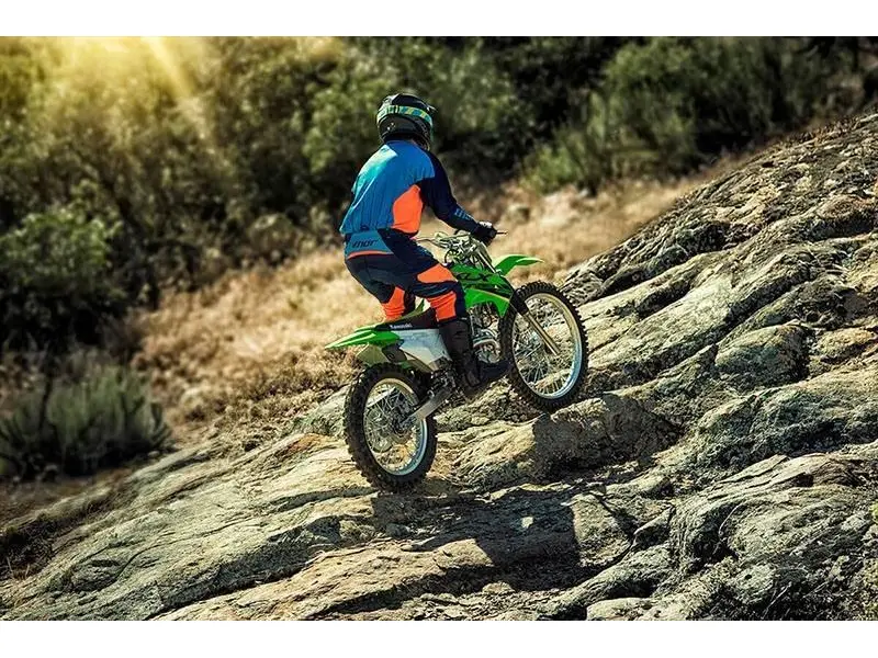 2025 Kawasaki KLX® 140R F thumbnail 18