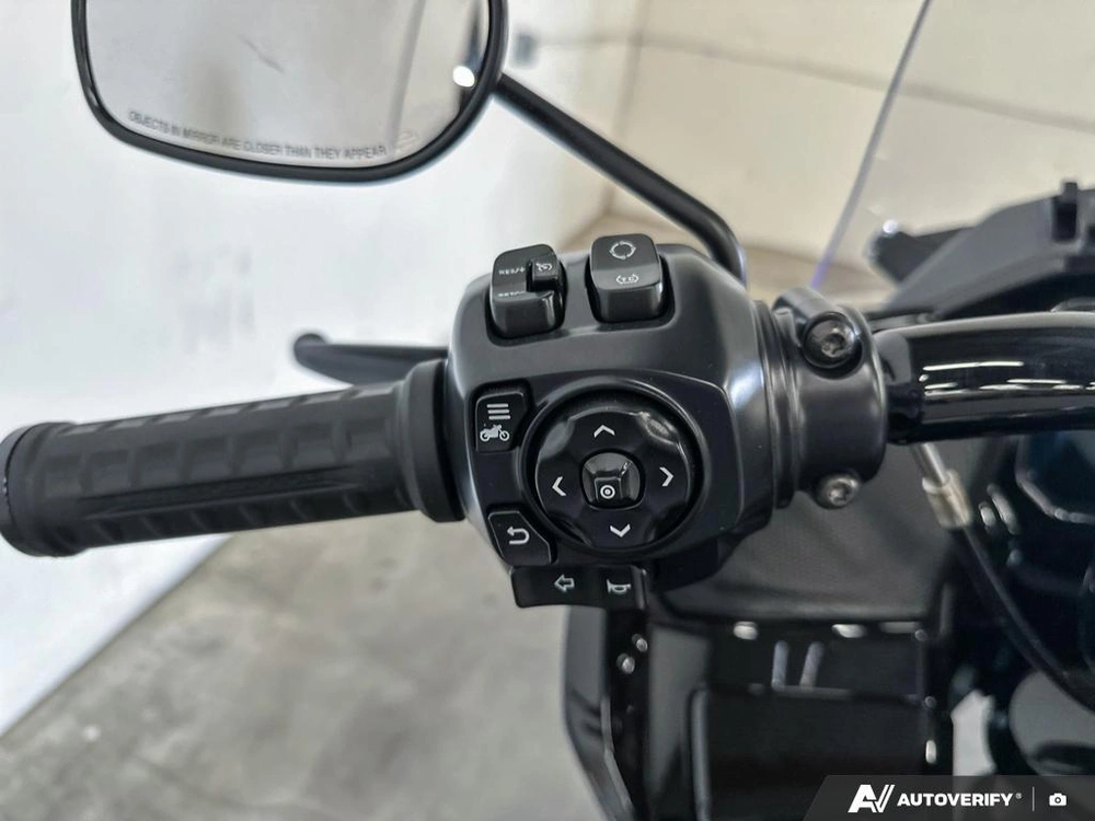 2026 Harley-davidson Road Glide Limited alt