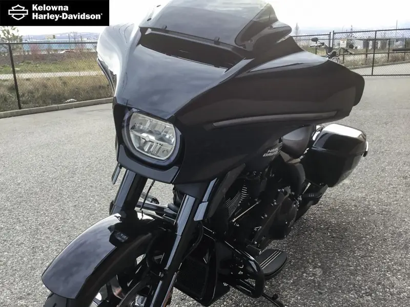 2026 Harley-Davidson FLHX - Street Glide® thumbnail 20
