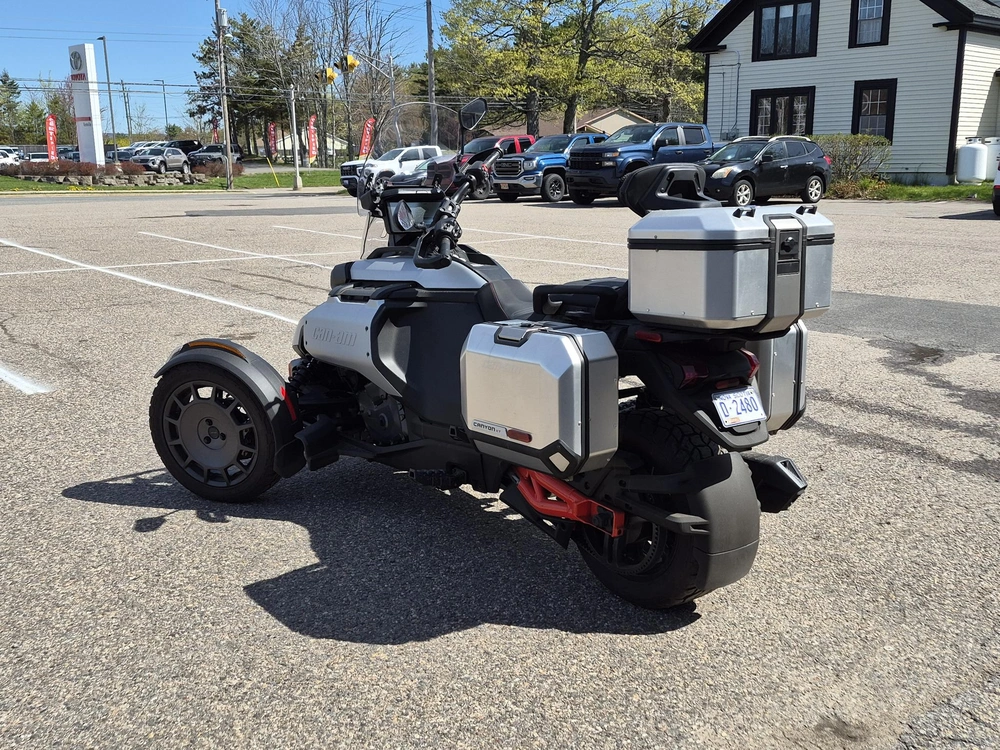 2025 Brp Canyon Xt alt