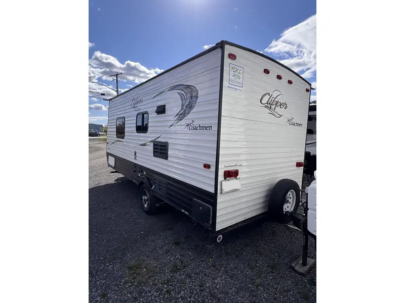 2016 COACHMEN CLIPPER 17FQ