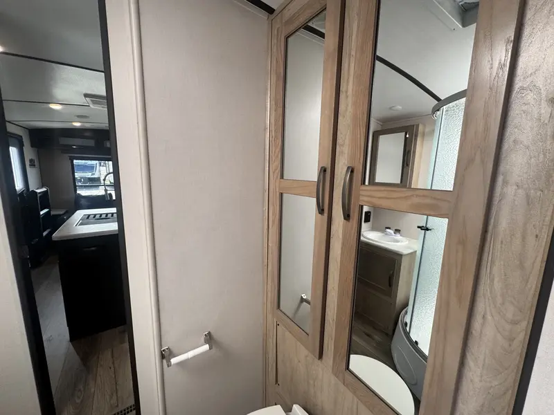 2020 Forest River SURVEYOR (TT) 266RLDS thumbnail 7