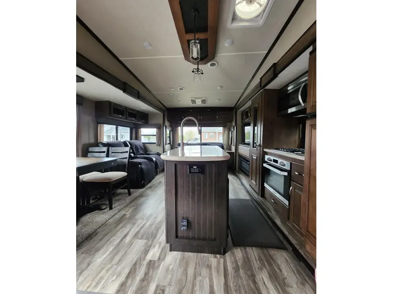 2020 Grand Design Reflection (Fifth Wheel) (Offert en consignation)