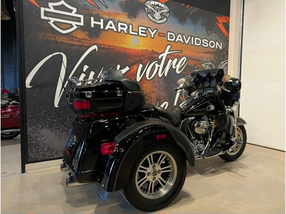 Harley-davidson Trike Tri Glide Ultra Flhtcutg 2013 alt