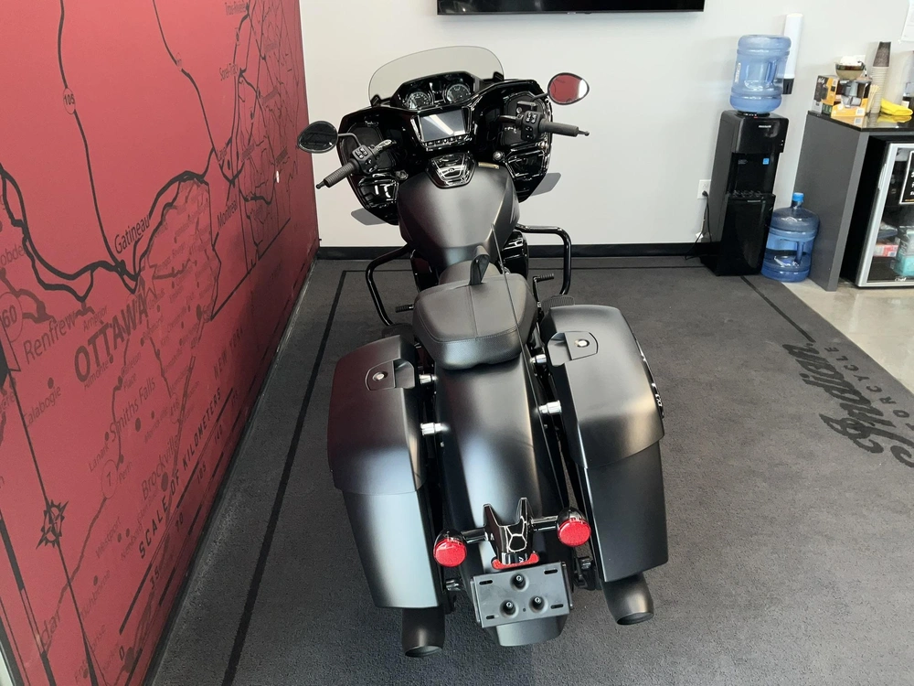Indian Motorcycle Challenger Dark Horse 2026 alt