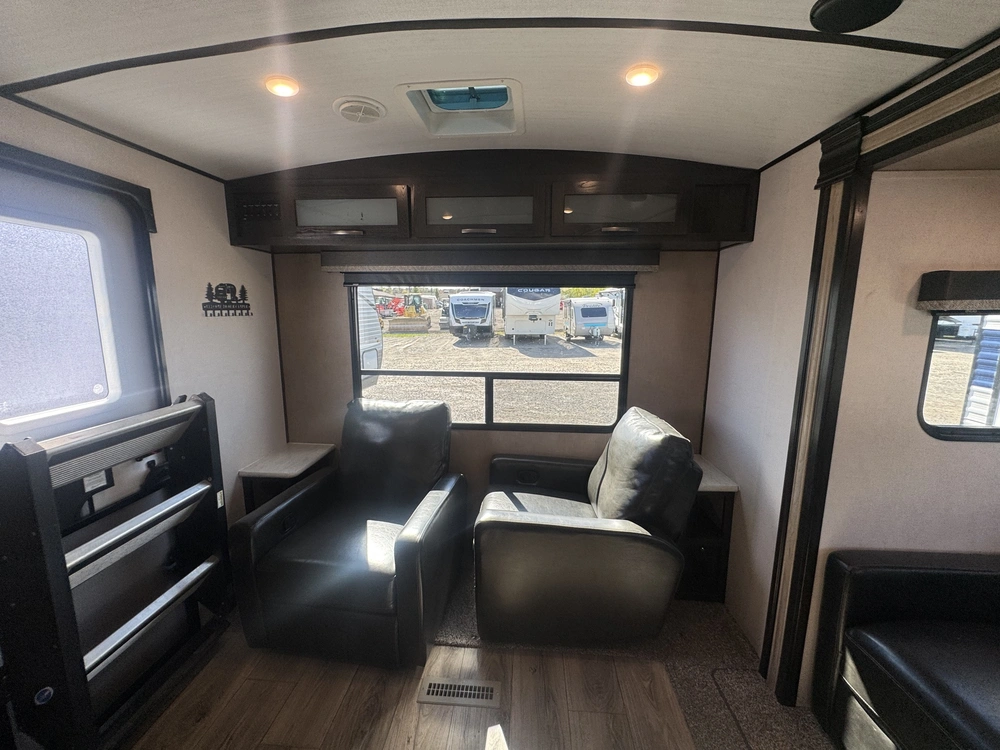 Forest River Surveyor 2020 alt