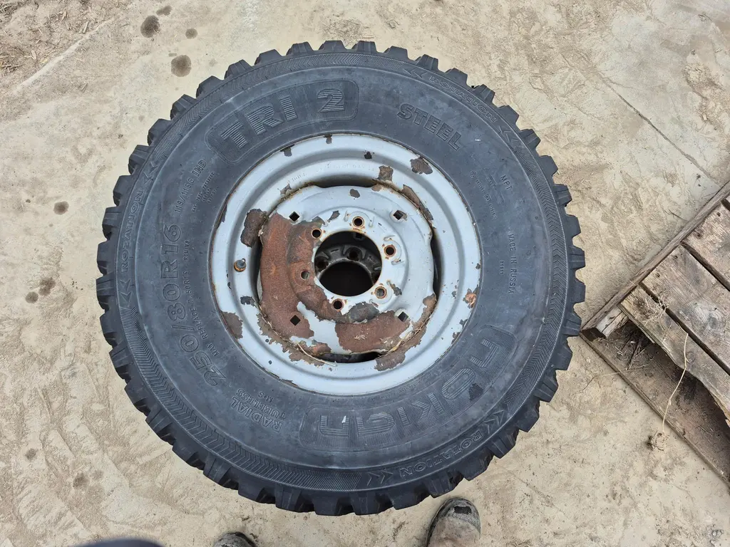 Nokian 250/80R16 2022