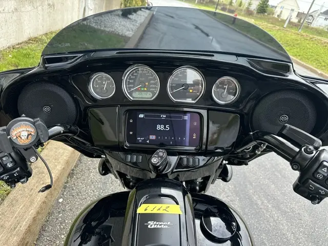 2023 Harley-Davidson Street GlideFLHXS
