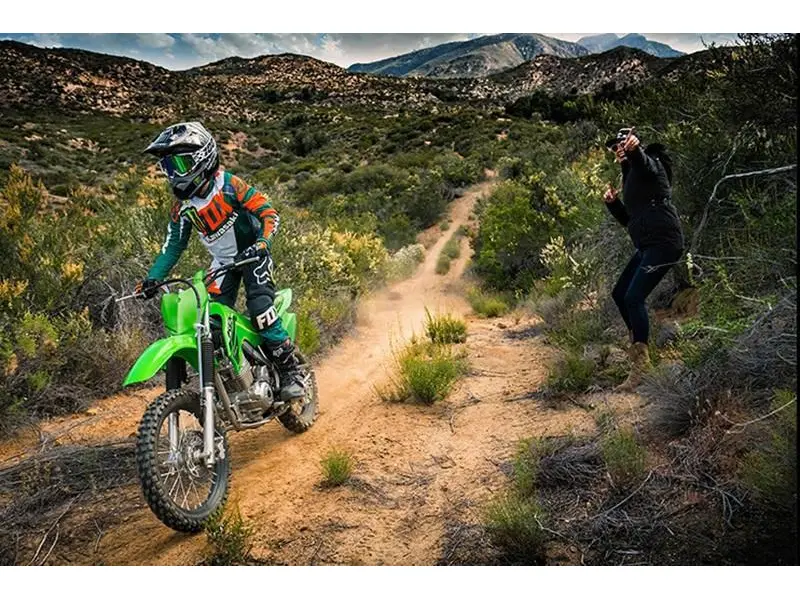 2025 Kawasaki KLX® 140R thumbnail 13