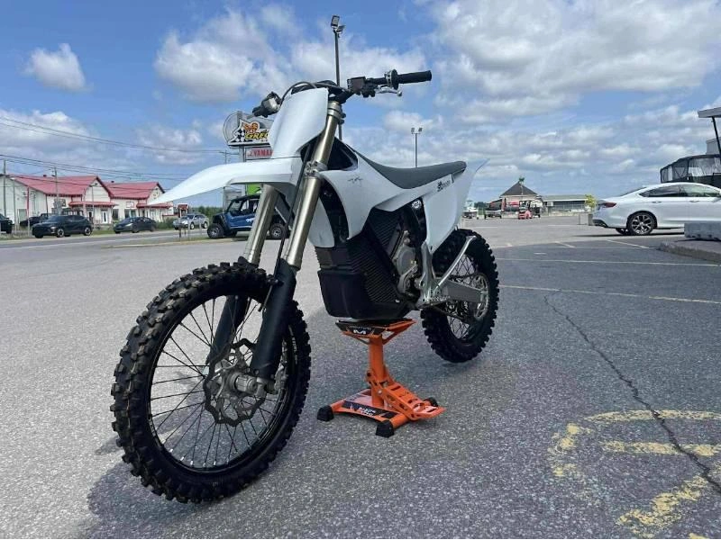 Stark Future Varg Mx 2023 alt