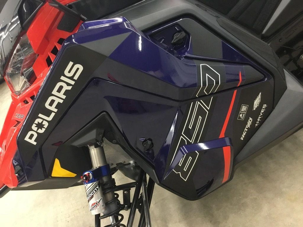 2025 Polaris 850 Indy Xcr 136 Midnight Blue Metallic / Indy Red alt