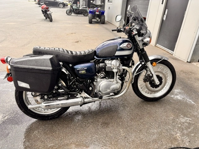 Kawasaki W800 W 800 Retro Classique W800 Impeccable 2021 alt