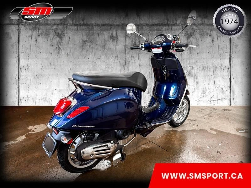 2026 Vespa Primavera 50 alt