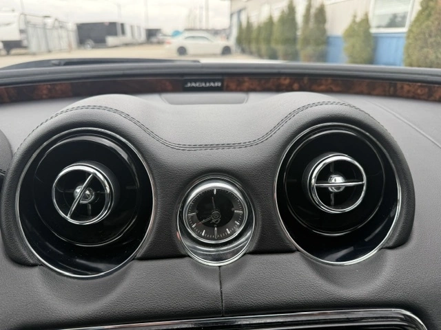 2016 Jaguar Xj Portfolio alt