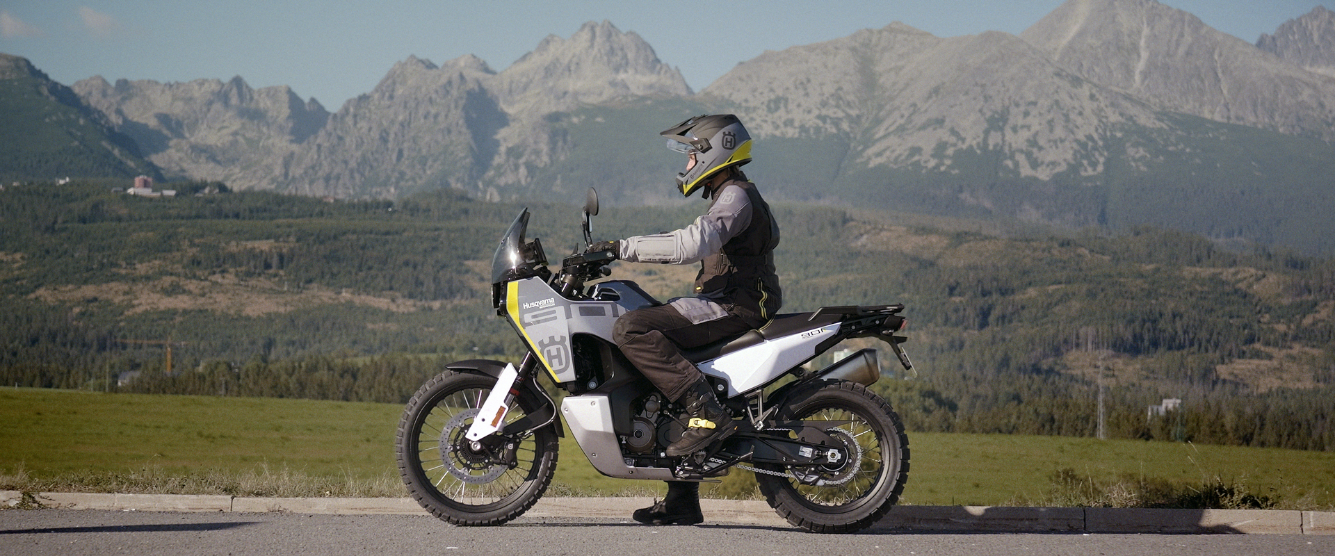 2027 Husqvarna Norden 901