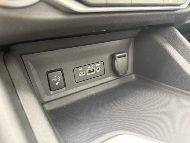 2024 Nissan Sentra Sv alt