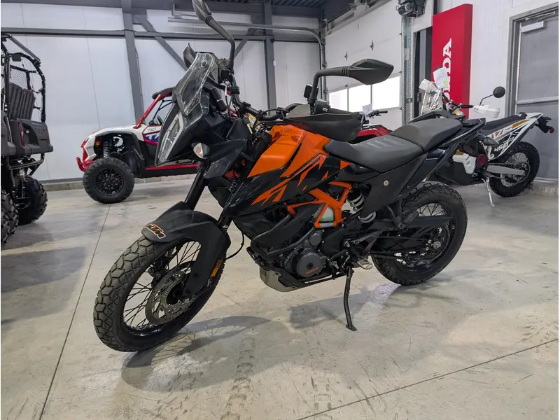 2024 KTM 390 adventure thumbnail 3