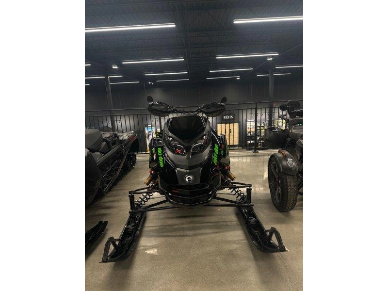 Ski-doo Mxz X-rs W/competition 850 2026 alt
