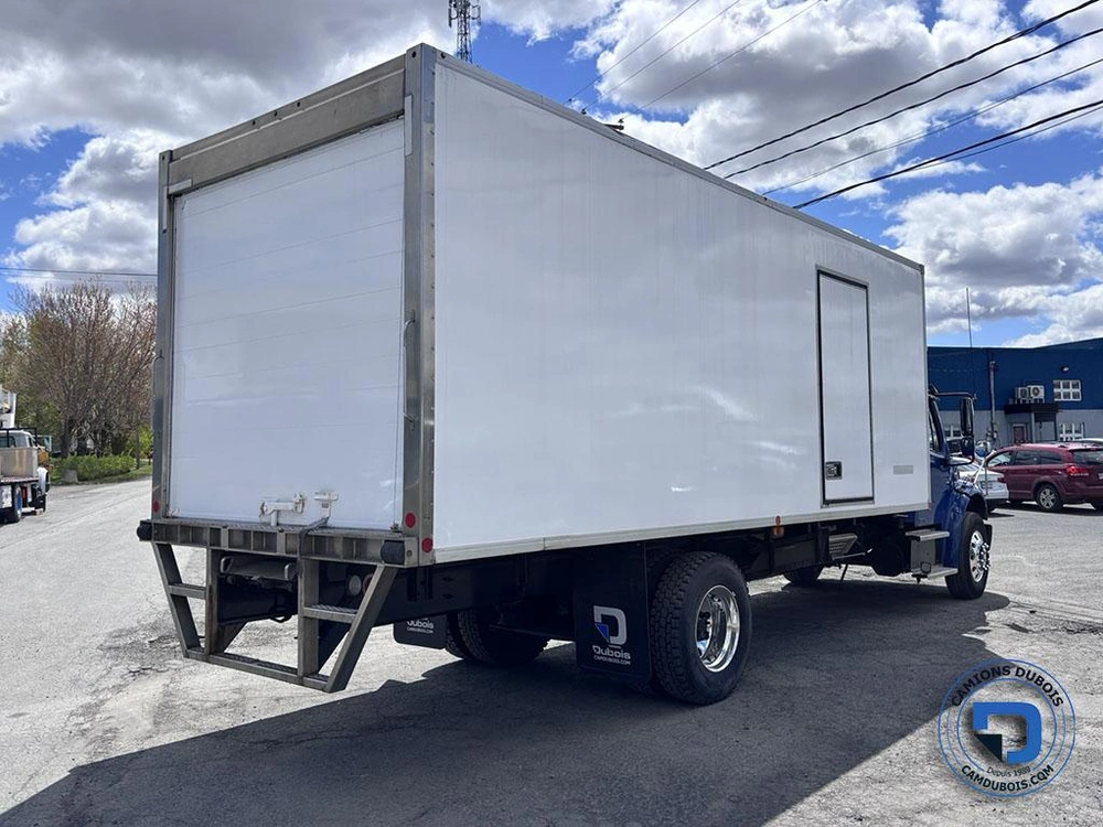 2018 Freightliner M2-106 alt