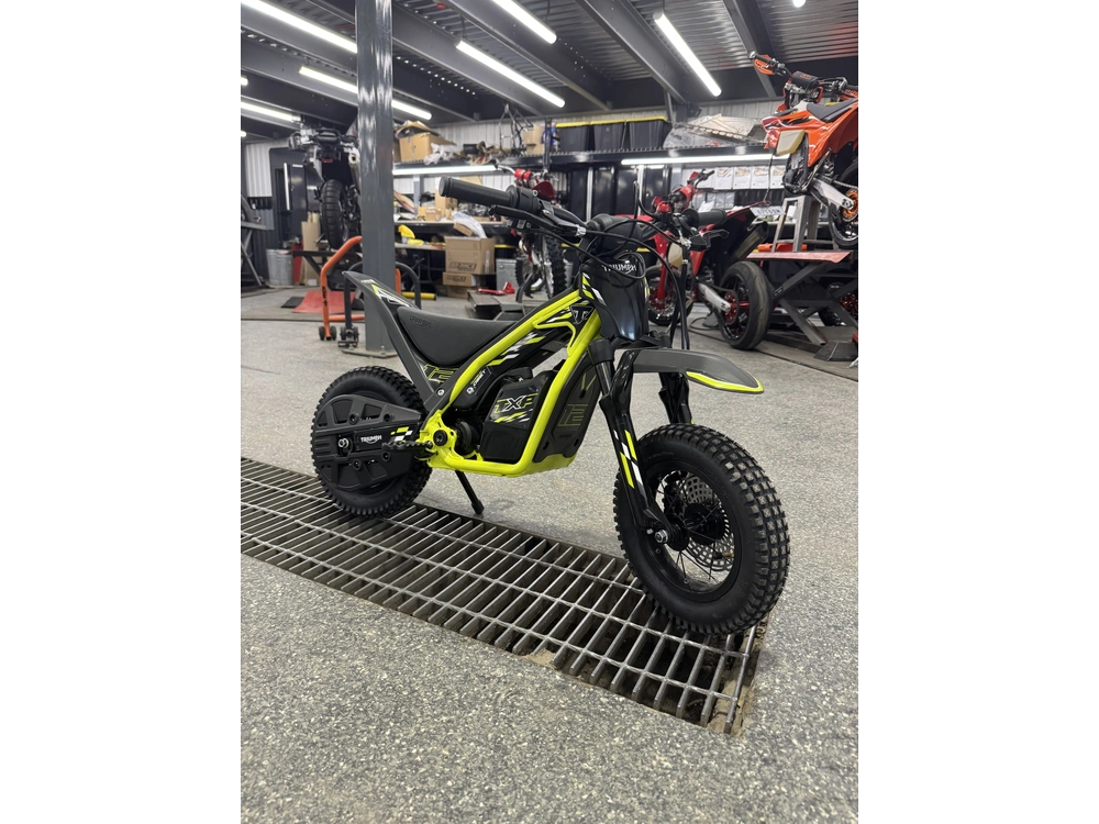 Triumph Txp-12 2026 alt