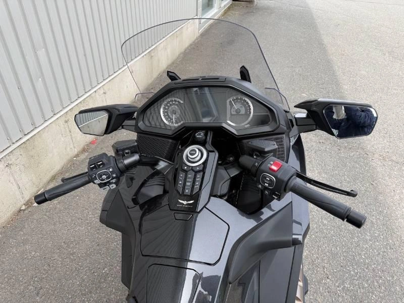 2026 Honda Gold Wing Tour alt