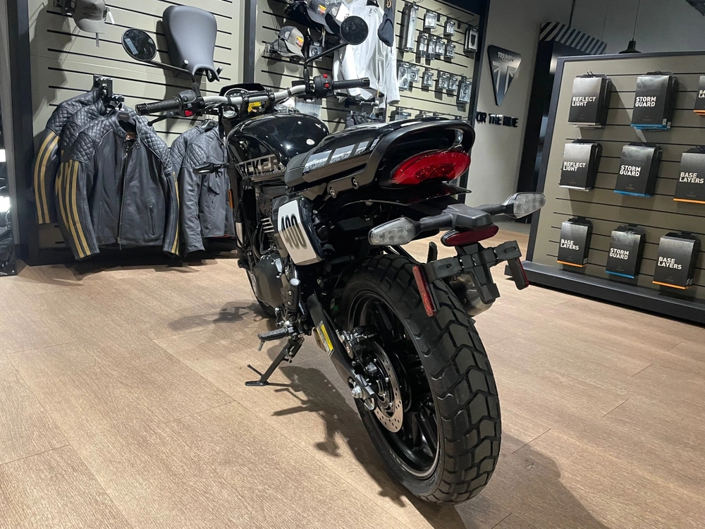 2027 Triumph Tracker 400 - Phantom Black alt
