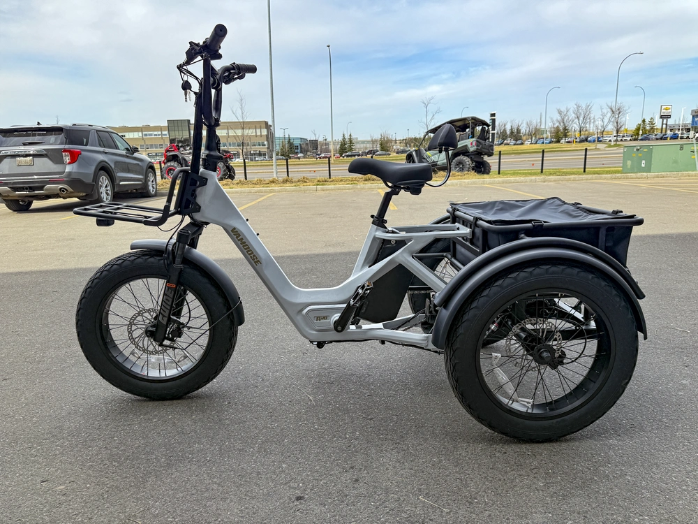 2026 Vamoose Cycle Tri-cycle Sst alt