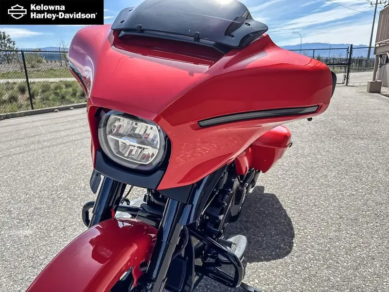 2026 Harley-Davidson FLHX - Street Glide® thumbnail 20