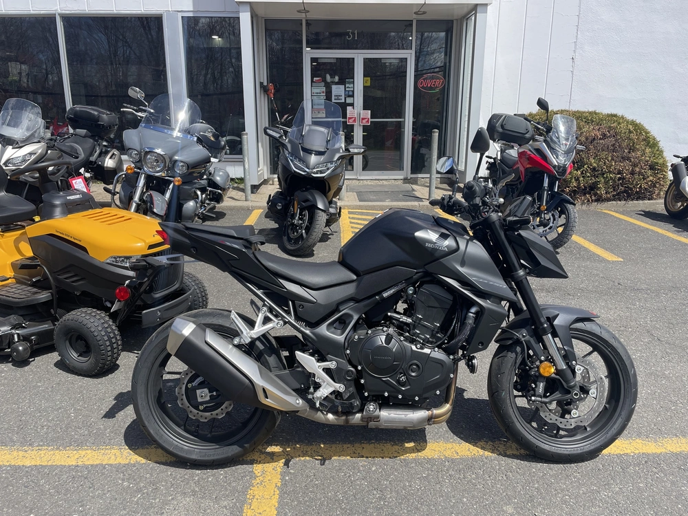Honda Cb 750 Hornet 2025 alt