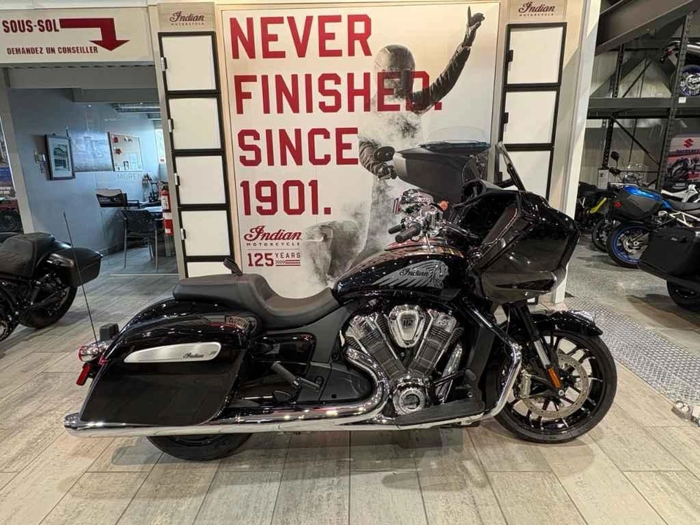 Indian Motorcycle Challenger Limited With 112ci + Rider Assist Package 2025 alt