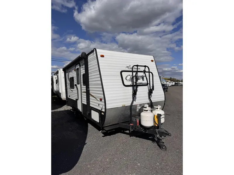 2016 COACHMEN CLIPPER 17FQ