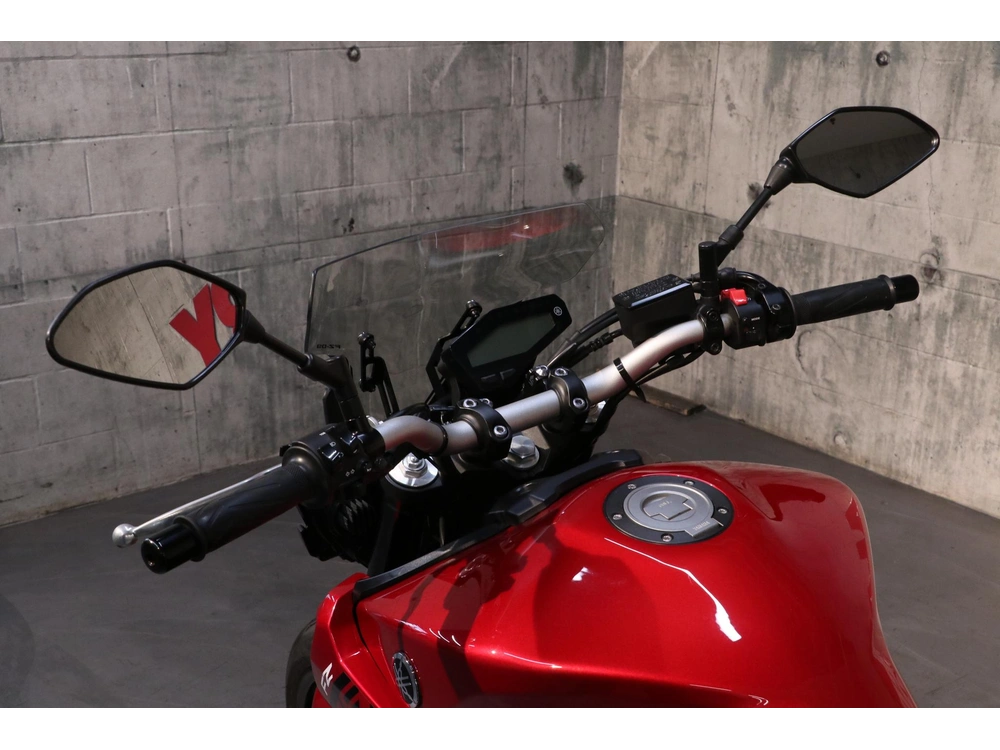 2017 Yamaha Fz-09 alt