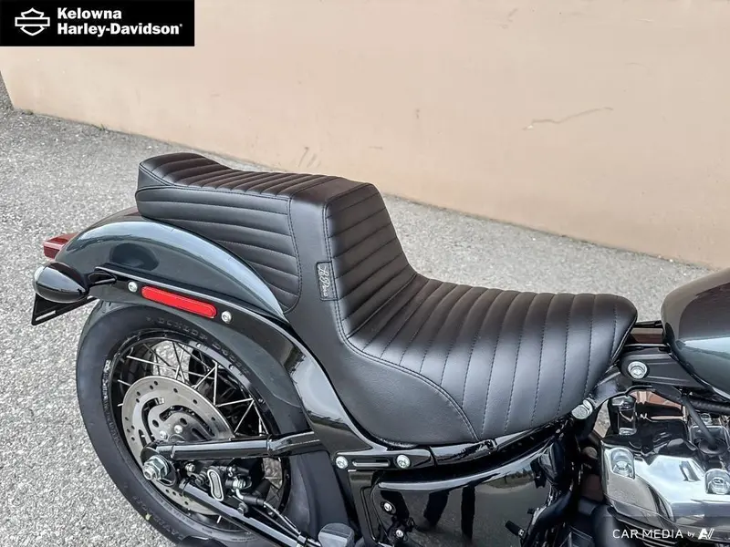 2025 Harley-Davidson FXBB - Street Bob® thumbnail 21