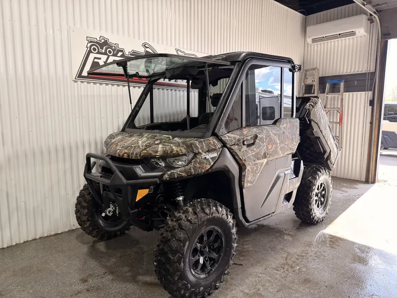 2025 Can-Am DEFENDER HD10 LIMITED CAB MOSSY OAK **BAS KILOMÉTRAGE!!** thumbnail 4
