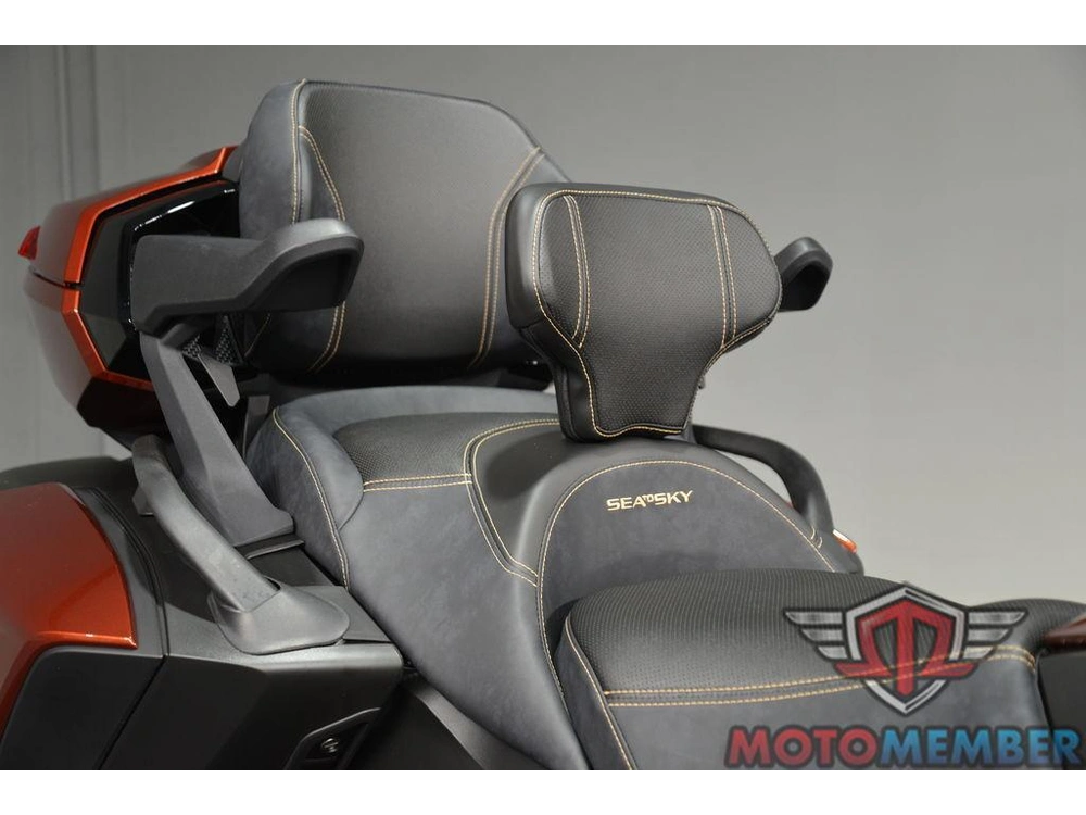 2026 Can-am Spyder Rt Sea-to-sky alt