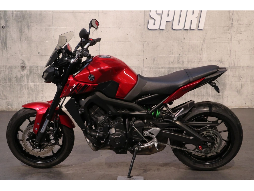 2017 Yamaha Fz-09 alt