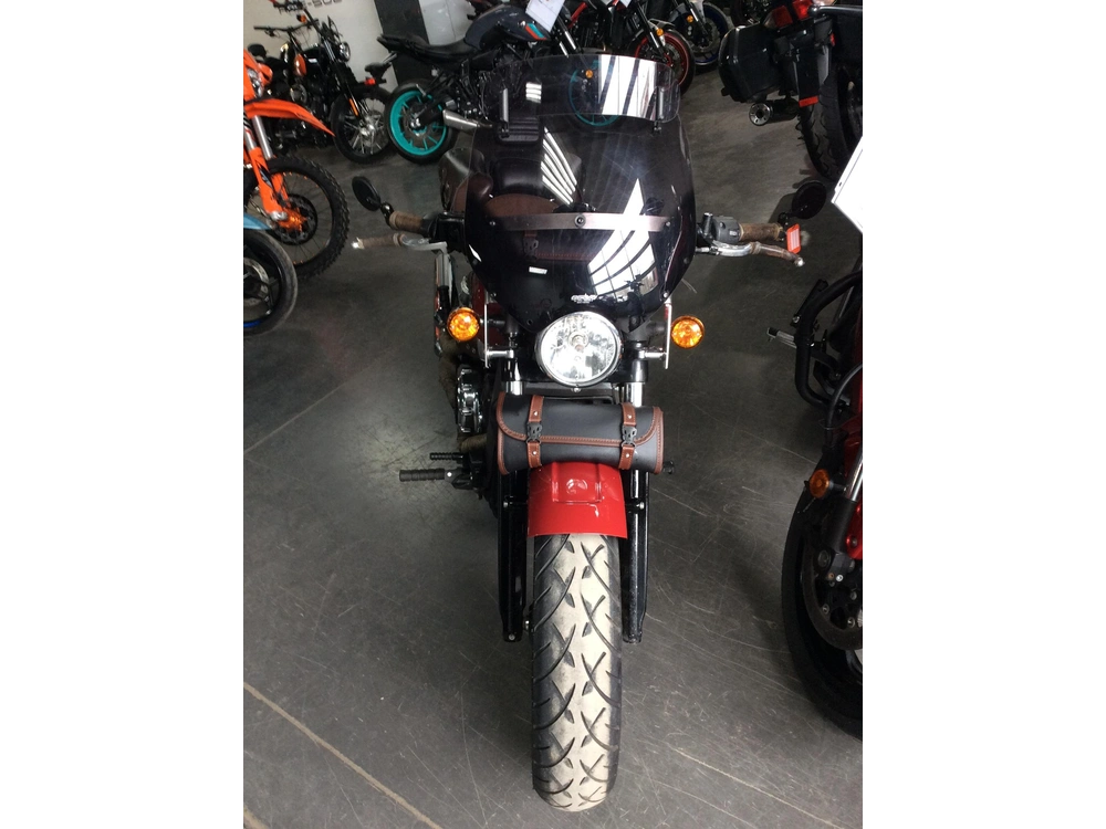 2016 Indian Motorcycle Scout Bobber Tweety alt
