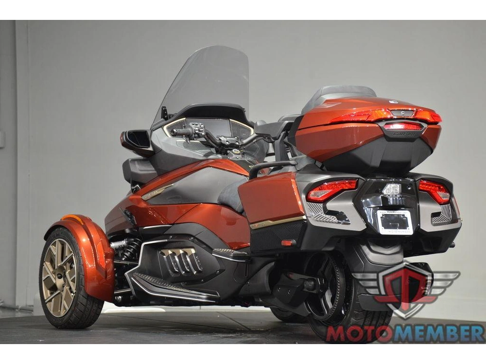 2026 Can-am Spyder Rt Sea-to-sky alt