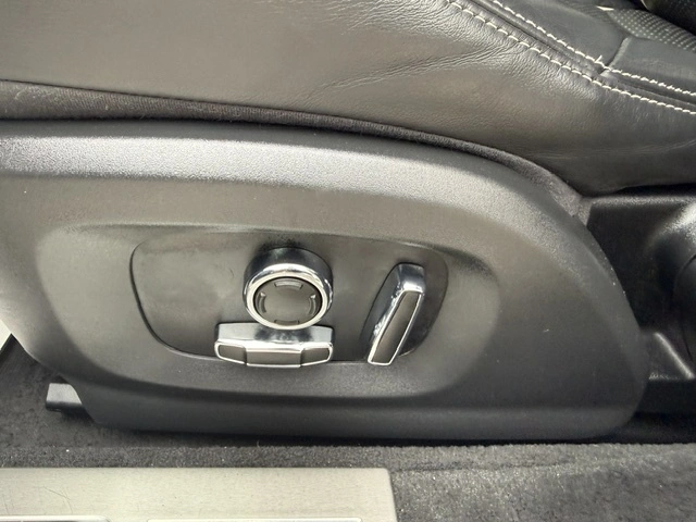 2016 Jaguar Xj Portfolio alt