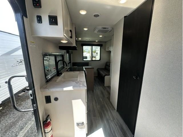 2026 Jayco Jay Flight Slx 210qb alt
